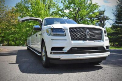 Lincoln Navigator White Jet Door From Best Limo Service Nj